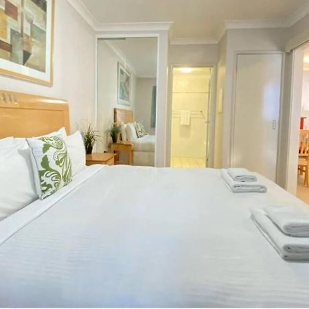 City & Lakeside With Free Parking, Pool And 10 Mins Walk Into The City Perth Dış mekan fotoğraf