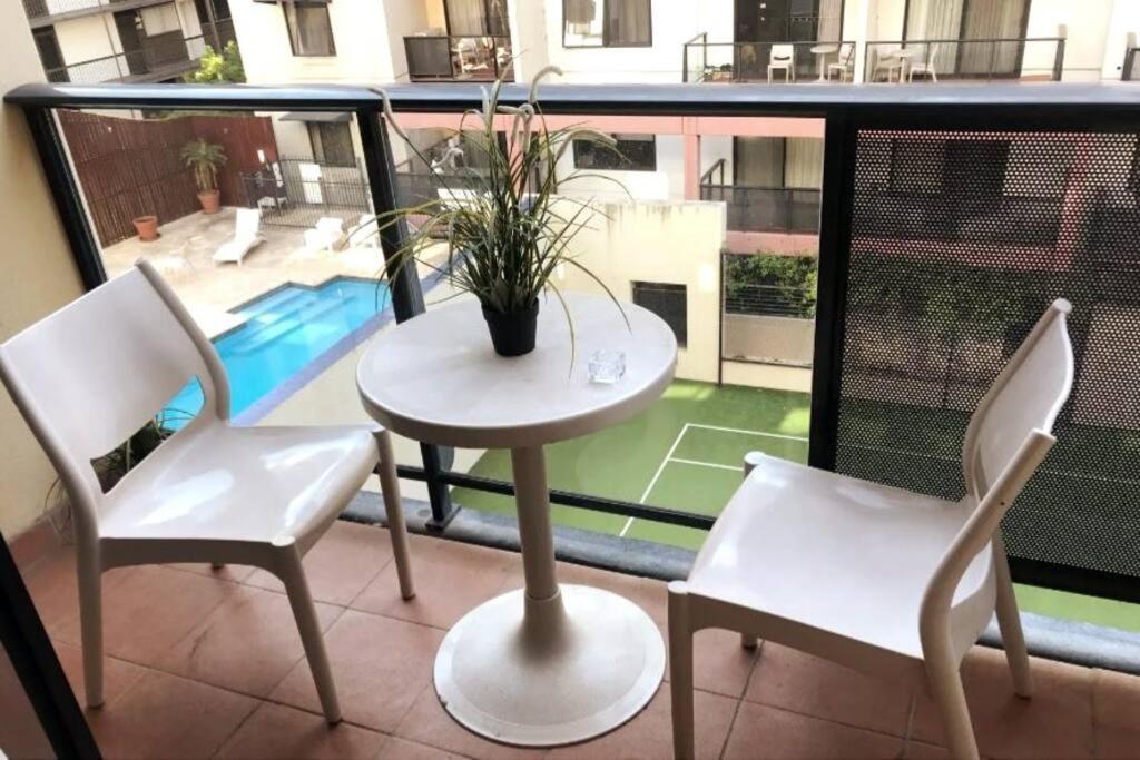 City & Lakeside With Free Parking, Pool And 10 Mins Walk Into The City Perth Dış mekan fotoğraf
