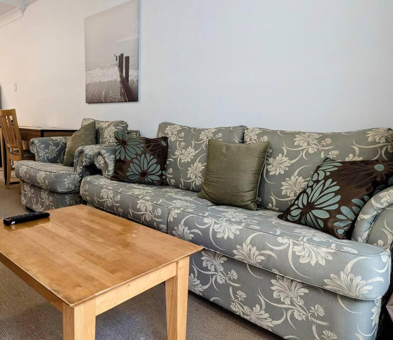 City & Lakeside With Free Parking, Pool And 10 Mins Walk Into The City Perth Dış mekan fotoğraf