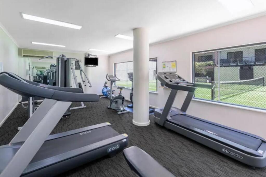 City & Lakeside With Free Parking, Pool And 10 Mins Walk Into The City Perth Dış mekan fotoğraf